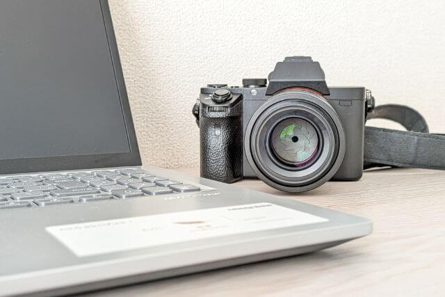 散骨を業者に依頼すべき理由