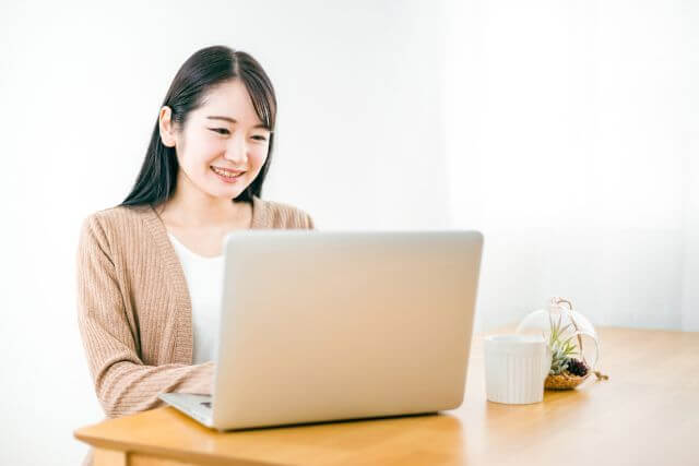 Webで散骨業者を選ぶときのポイント