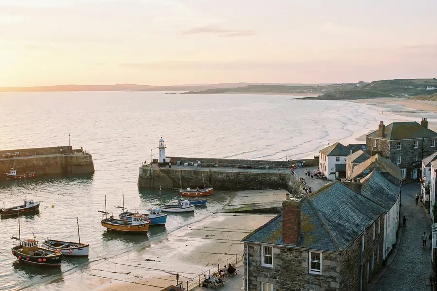 英国らしい海辺の景観、セント・アイヴスでの海洋散骨